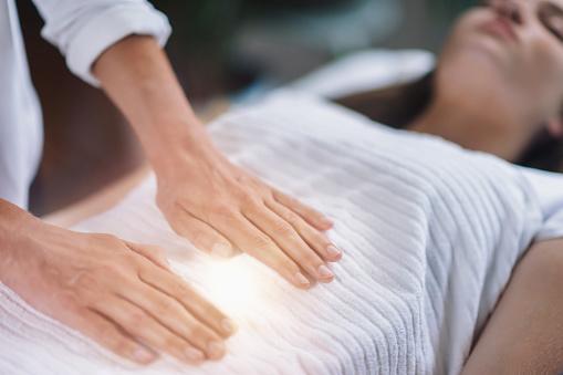 Accompagner le cancer avec le Reiki - Bien-être physique et émotionnel